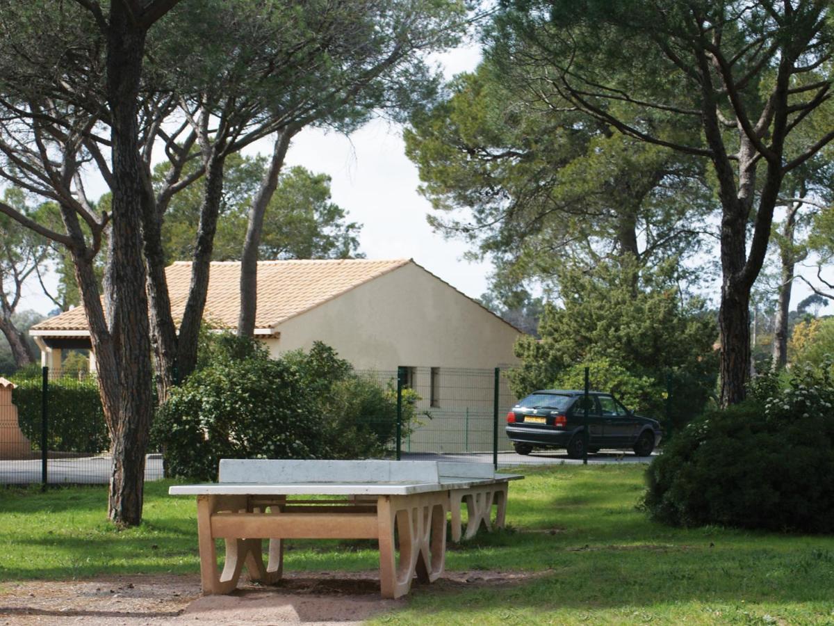 Lagrange Vacances Le Domaine Des Grands Pins Сен-Рафаель Екстер'єр фото